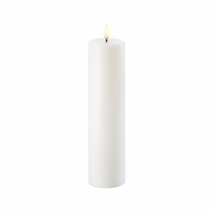 Uyuni Flameless Candle 2.25 x 9.75 White Pillar